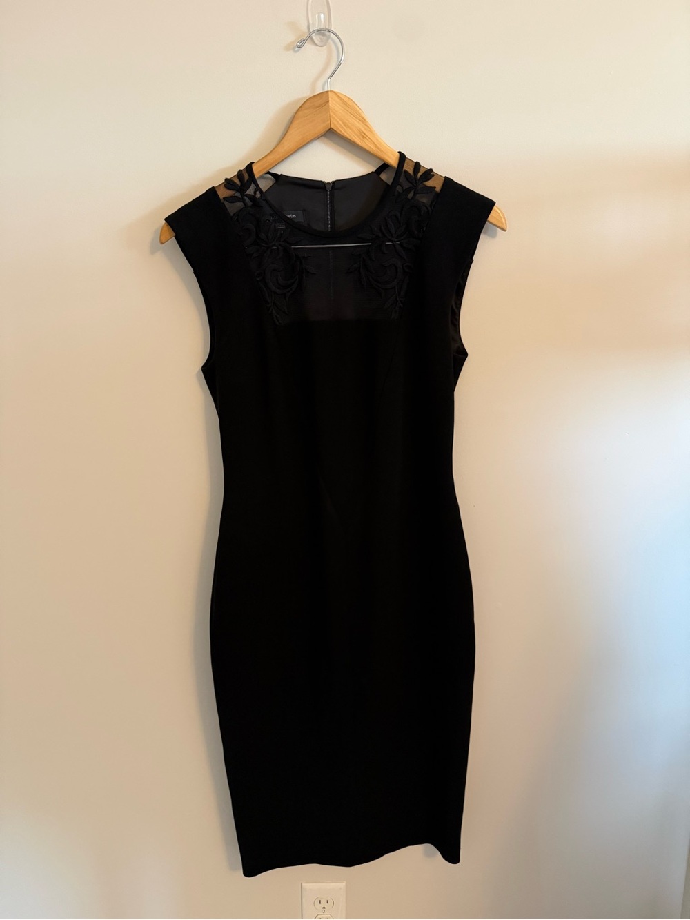 JUDITH & CHARLES MIDI DRESS - Picture 2 of 8